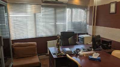 رهن کامل دفتر کار کریم خان سند اداری