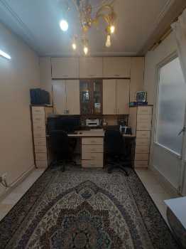 خرید آپارتمان میدان شهدا ۸۳ متری ۲ خوابه  ۱۷ ساله - 8009249
