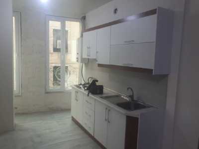 رهن و اجاره آپارتمان کارگر جنوبی ۶۵ متری ۱ خوابه  ۱۲ ساله - 7714151