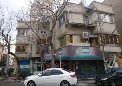 خرید کلنگی پلیس بدون جواز دارای مغازه زمین: ۱۱۸م - 7757662