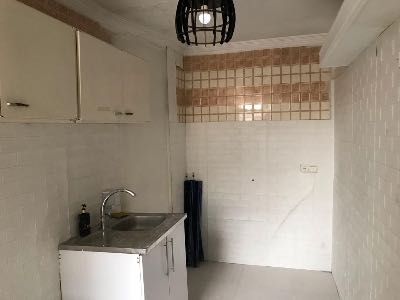 رهن و اجاره ساختمان پزشکان ونک ۹۰ متری ۳ خوابه  [قدیمی] - 8016579
