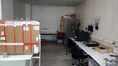 رهن و اجاره دفتر کار مفتح جنوبی مناسب کار ۱۴۰ متری ۴ خوابه - 7706982